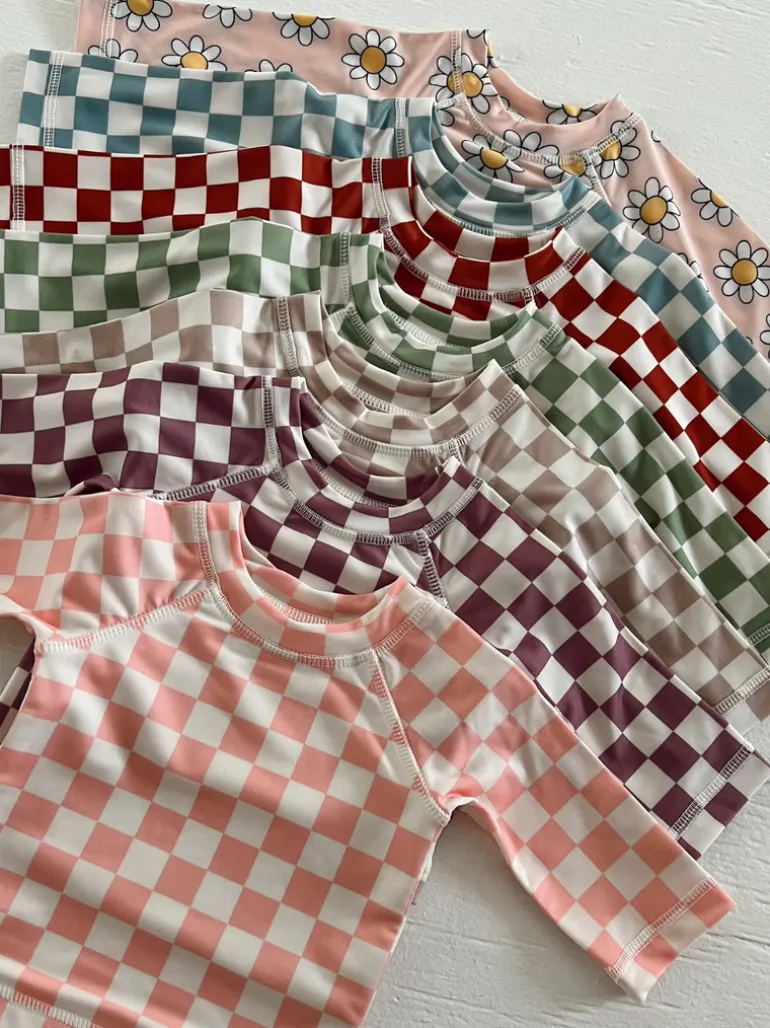 Daisy Pop Taffy / Maui Rashguard / UPF 50+