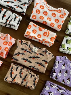 Organic Waffle 2-Piece Set, Spooky Skeleton