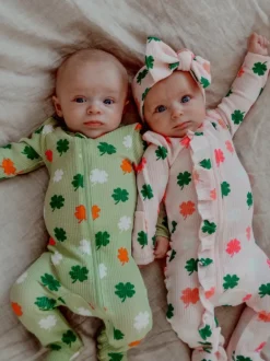 Organic Waffle 2-Way Zip Footie, Green Clover