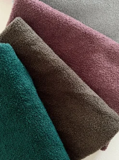 Phufy® Bliss Blanket, Aubergine