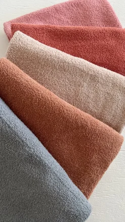 Phufy® Bliss Blanket, Rouge