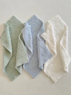Phufy® Bliss Waffle Mini Blanket, Mist Green