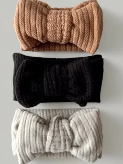 Sweater Bow, Black