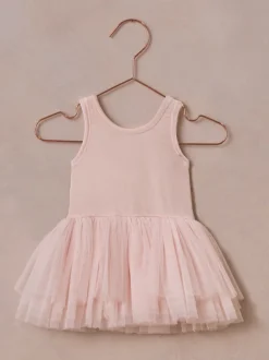 Tallulah Tutu, Blush