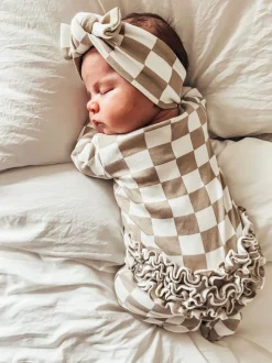 Tiramisu Checkerboard / Organic Frill Zip Footie